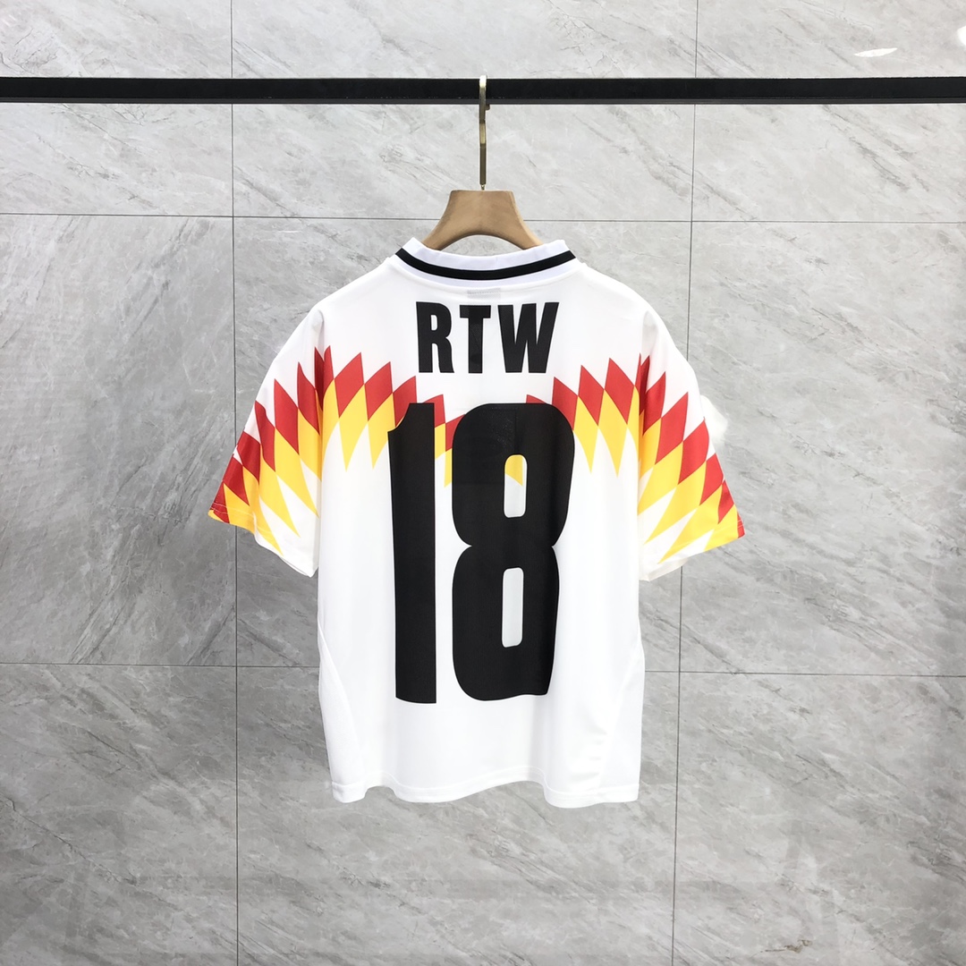 Quick-Drying Short-Sleeve Soccer Jersey Tee with Ventilation Design T shirt for Men Women 24ss-image-941996173