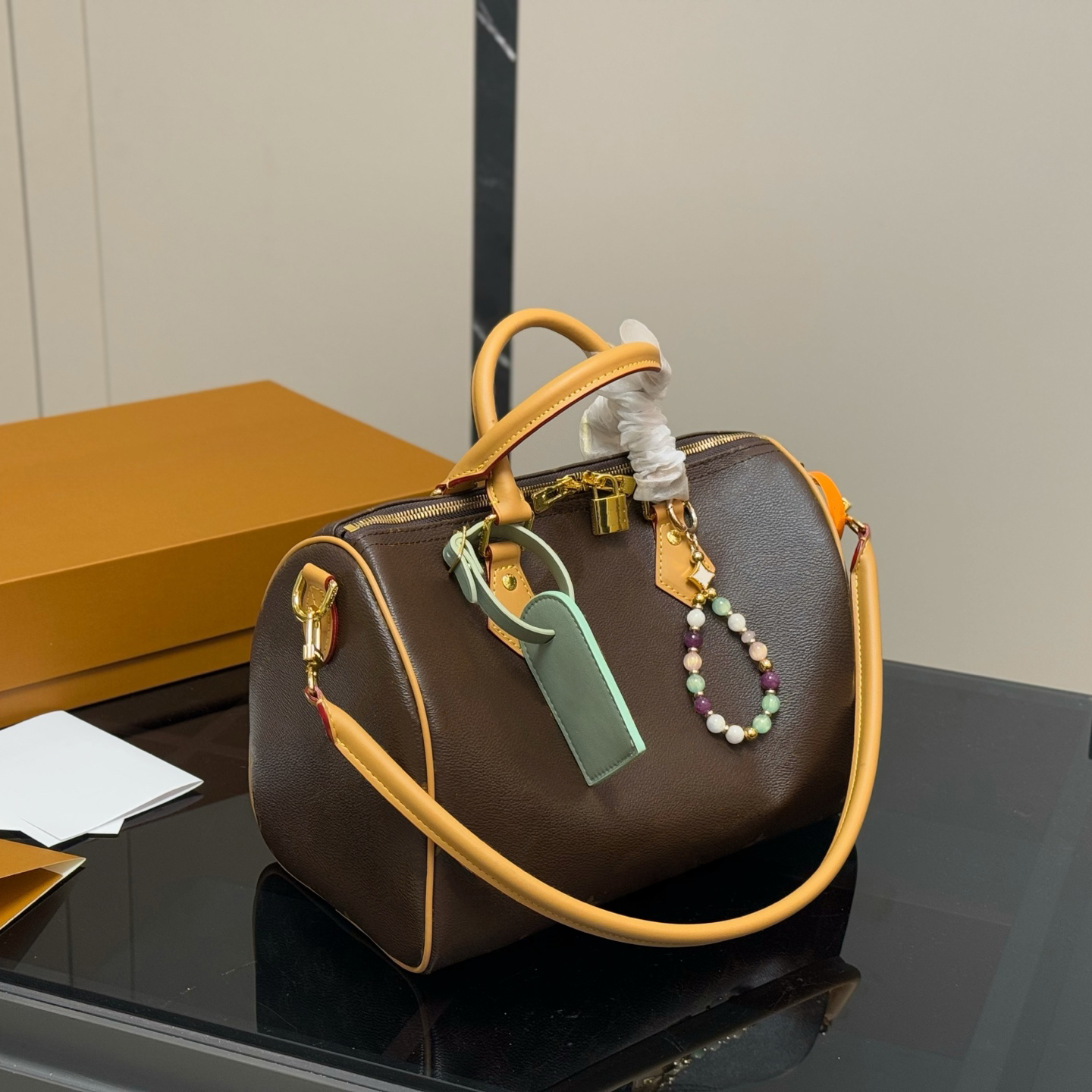 Luxy Brand Designer Travel Duffle bag spd Soft 30 Shoulder Bag With Lock & Bead Charm Leather Duffel Sport Bag Yuki085-image-1067689541