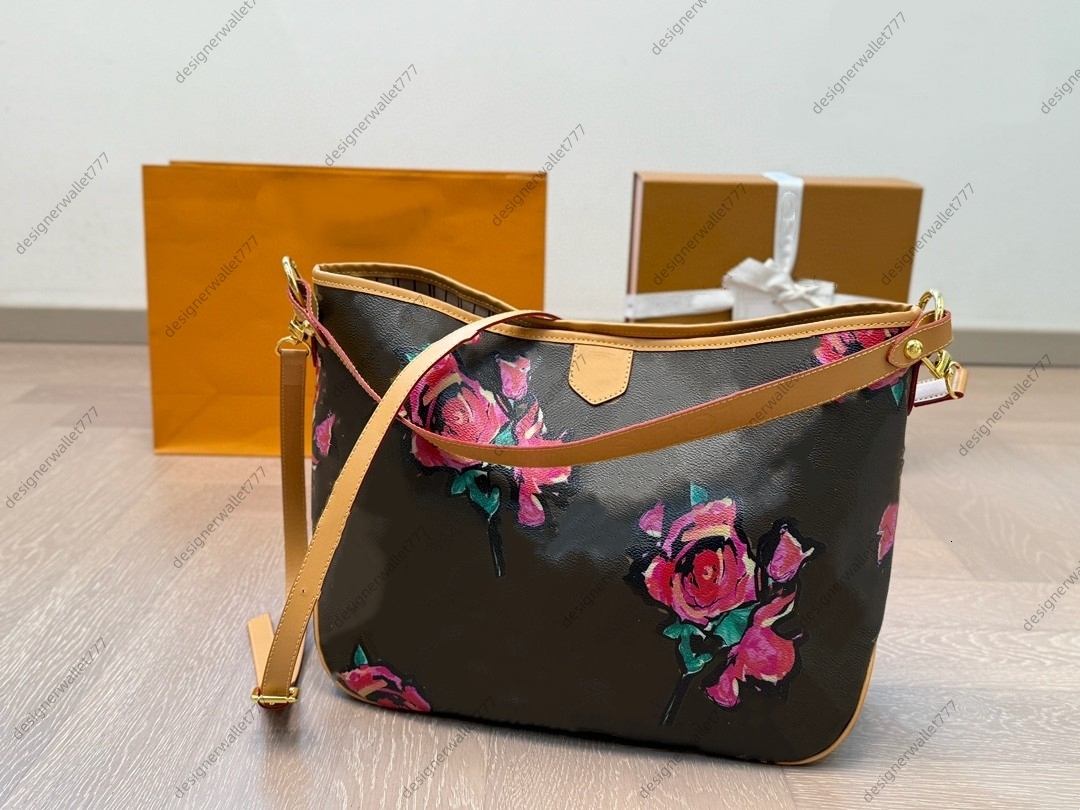 Luxury womens designer crossbody bag women handbag rose flowers messenger oxidizing leather elegant shoulder bags purse crossbody bags high quality