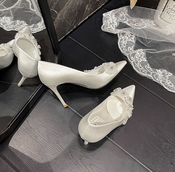 Elegance Fashion Shallow Women Pumps Luxury Rhinestone Decor Thin High Heels Spring Summer Bridal Wedding Party Stiletto OL Formal Business Shoes