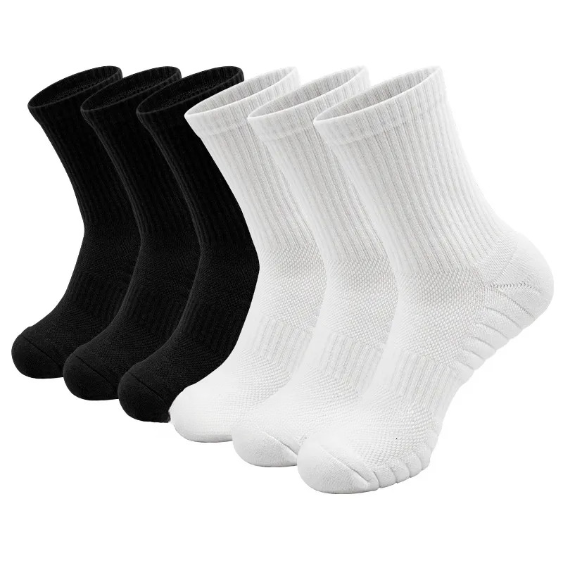 Mens Wholesale Sell 12 pairs Classic black white Women socks for men High Quality Letter Breathable Cotton Sports Ankle Elastic Athletic Crew Unisex