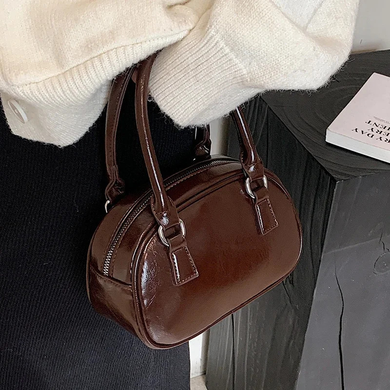 Womens Bag High-End Texture Retro Small Bag Autumn and Winter Messenger Bag Portable Square Sling Bags 250724