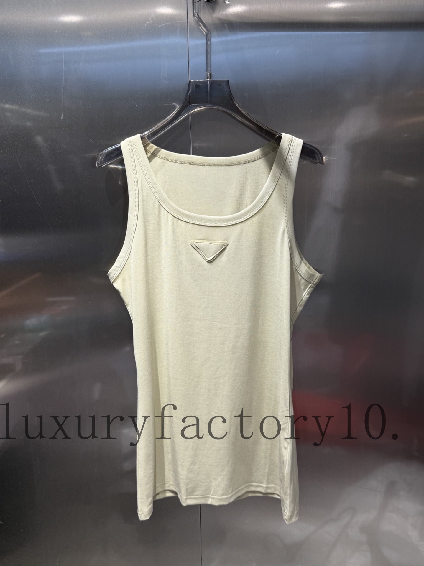 Womens Slim Sleeveless Summer Vest - Fashionable Western Style Top