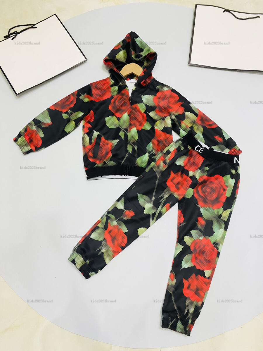 New baby Coat set Floral print Tracksuits kids designer clothes Various styles Hooded jacket sports pants A961X26N211