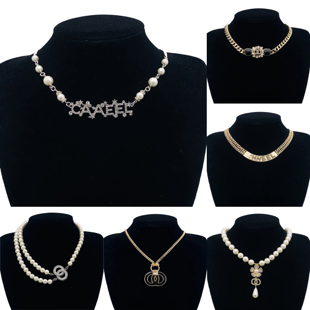Collier de créateur Collier de pendentif pour femmes Colliers de perles élégants bijoux dias costume Noël et cadeaux de la Saint-Valentin Collier