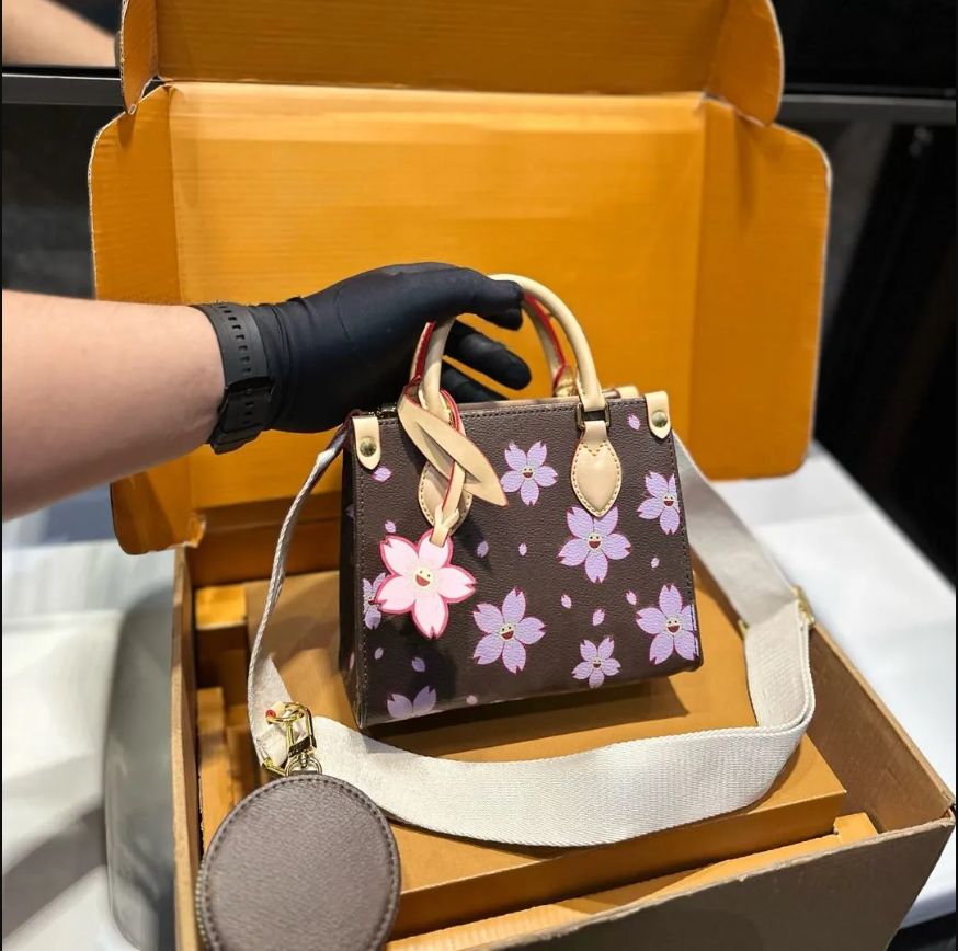 2025 high quality Womens designer bag cherry blossom tote bags soft leather cross body shoulder Bags women handbag graffiti pillow purse 18X15cm