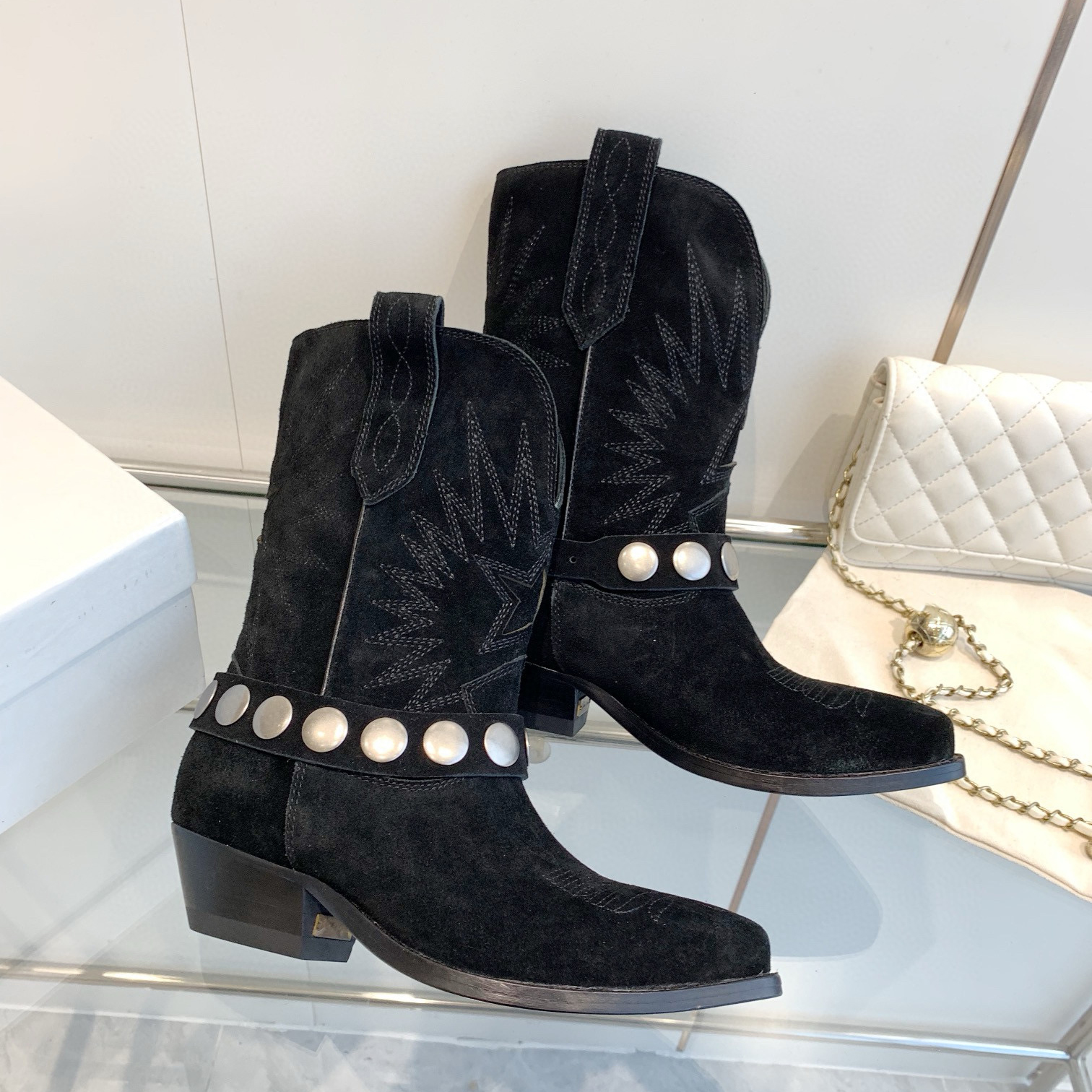 (Ordre par photo en opt, pas par desc) Bottes de chevalier artisanal brodés pour les femmes Unique Touche Silhouette robuste Grade A Top-Grain Sk