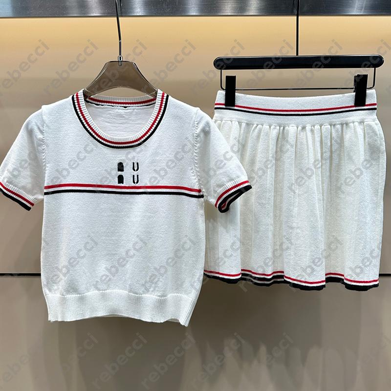 Luxury Knitted Jumpers Pleated Skirts Womens Fashionable Knits Outfits Designer Skirt Woman Dress Set Summer Two Piece Sets -8 Tank Top Streetwear D