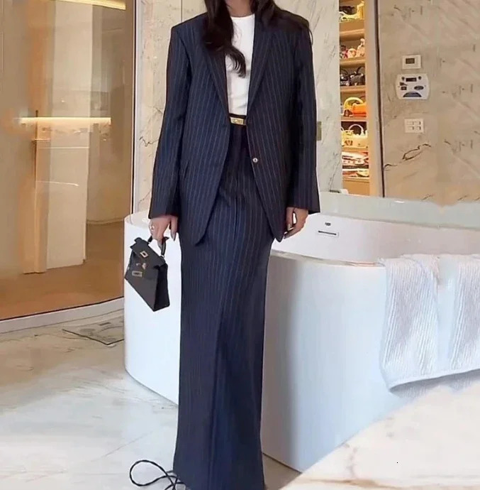 Two Piece Set Women Outfit Autumn Stripe Notch Collar Long Sleeved Loose Blazer Temperament Commuting Long Skirt Set 250721