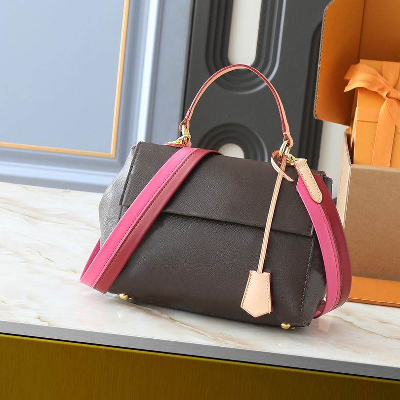 M42738 CLUNY BB Handbag Women's High Quality Shoulder Bag Designer Handbag Highs Quality Leather Chain Cross Shoulder Wallet M44863