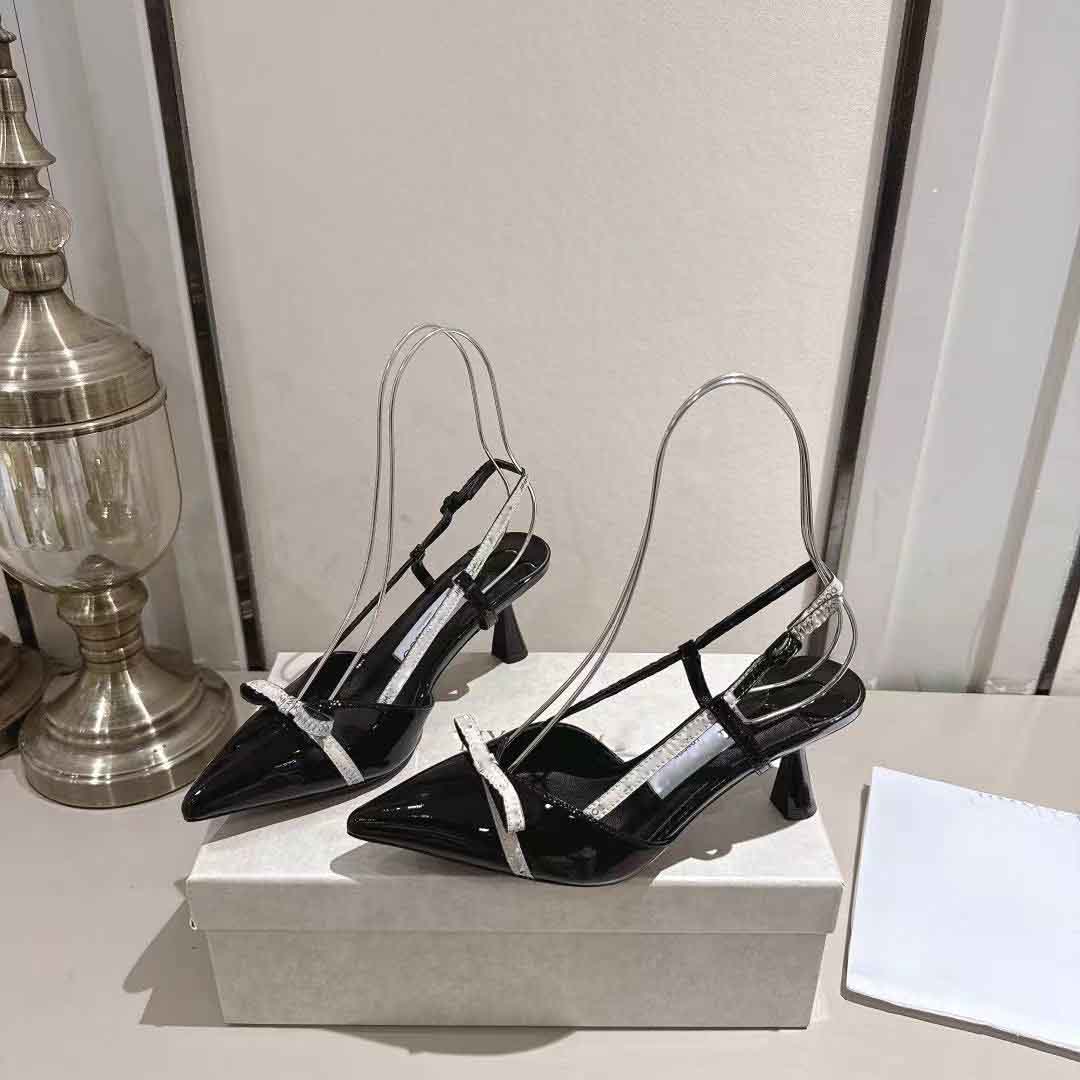 25 luxury designer Woman New Butterfly Knot Letter Ribbon Pointed Back Empty Retro Small Custom Shoes Lacquer Leather heels calf leather dress shoes