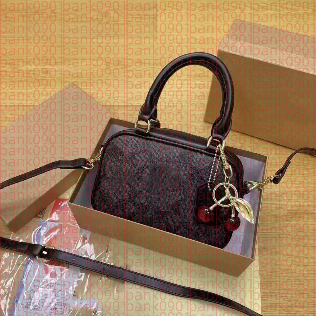Hot Handbag New Casual Shoulder Bags Fashionable Letter Daily zipper for Women Designer Bag Shoulder Totes Bags For woman Leather messenger bag size