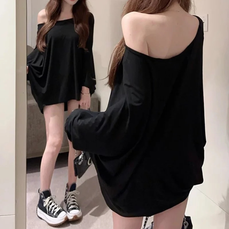Solid Oversized T-shirt for Womens Casual Loose Top Fashion Bat Sleeves Simple Sexy Off Shoulder Korean Style Baggy T-shirts Autumn 250725