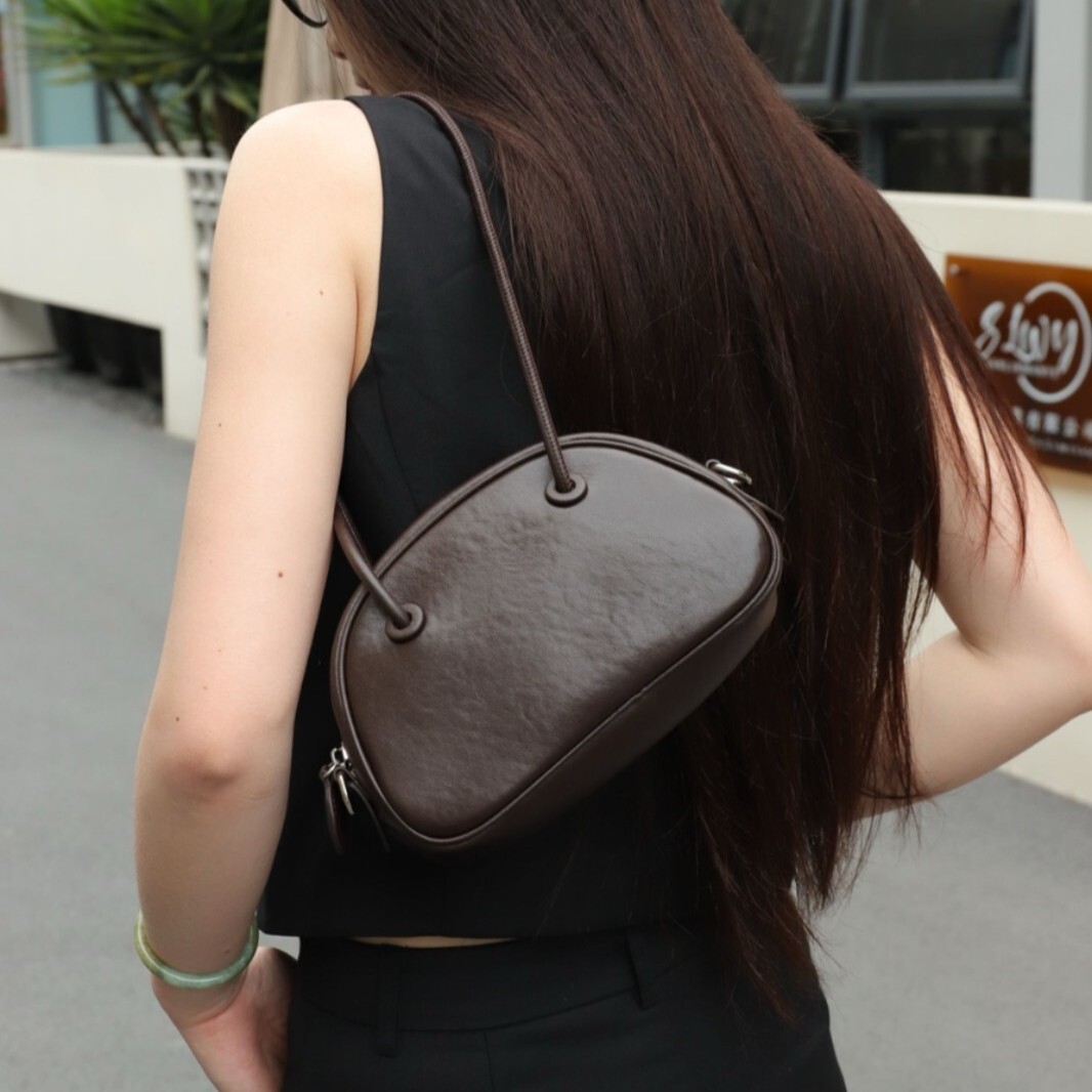 Designer Bag Genuine Leather Simple Large Capacity Versatile Handbag Women's Niche Design Fashionable Luxury Bag Single Shoulder Crossbody Unde