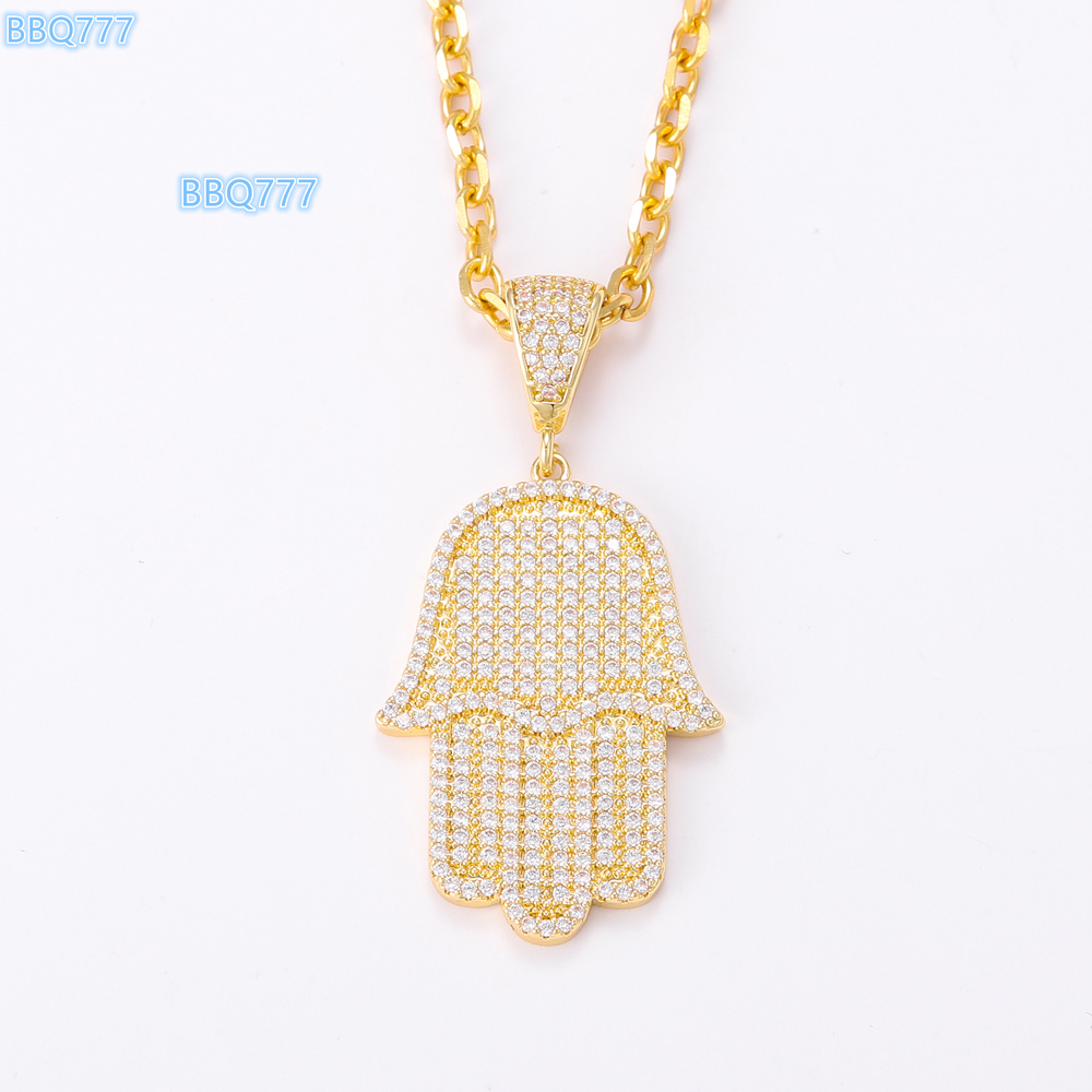 Wholesale Hip-hop European and American Neutral Palm Cubic Zirconia Brass Womens 18k Gold Necklace Suitable for Gifting