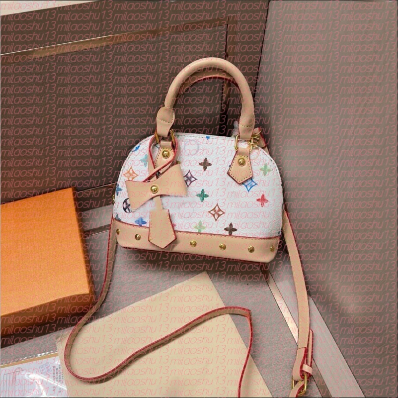 High quality New almas bb Womens crossbody shoulder bag Original designer handbag mirror quality leather chain bag embossing tote shell bag expen