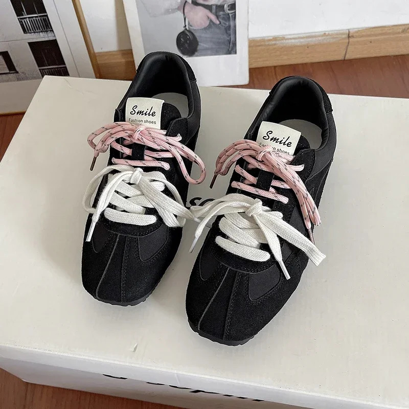 Retro Laçage des femmes à fond en baisse des femmes épaisses baskets décontractées chaussures blanches 250811