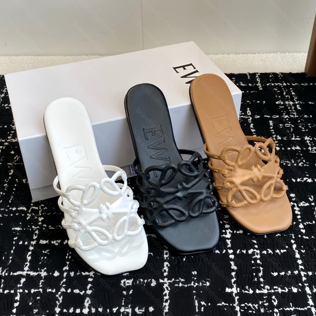 Brand Slippers Designer Sandals Women's High Quality Flat Leather Sliding Slippers Summer Slippers Comfortable Casual Beach Sandals Size 35-42