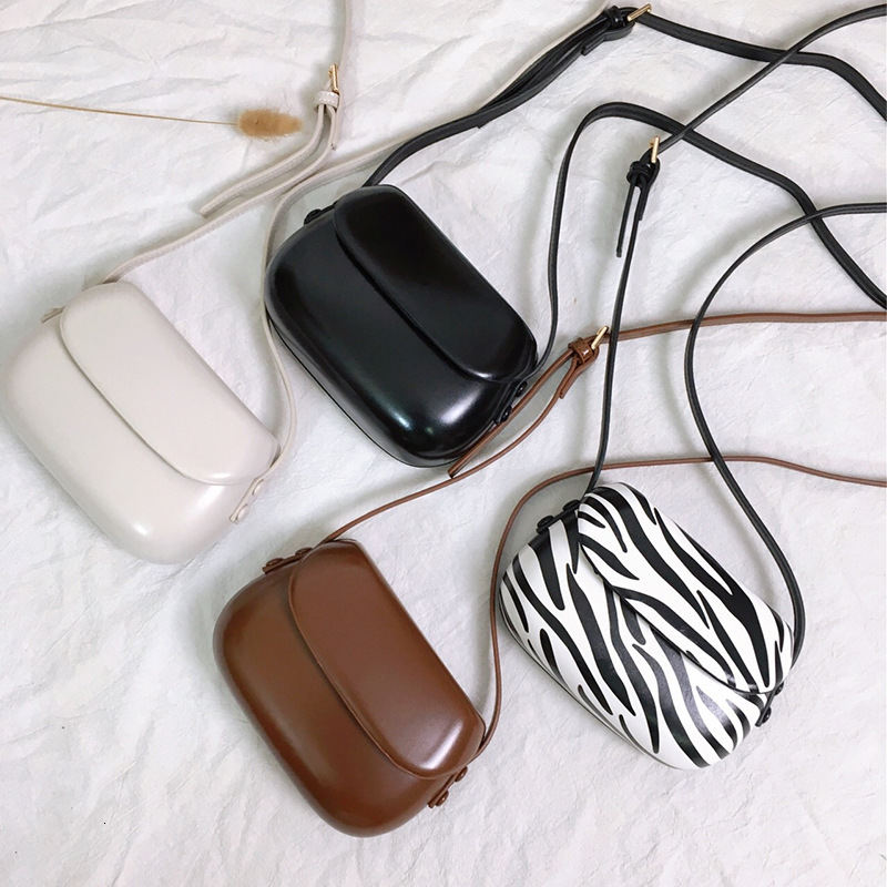 Muse Luxury Designer Bag Korean Zebra Pattern Horse Hoof Saddle Bag 2022 New Mini Crossbody Bag For Women Versatile Ins Style Phone Small Bag Trendy