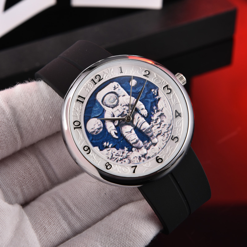 NEW Fashion Features Mens Watch Planet Astronaut High Quality Watch DIY Luxury Designer Men's Watch Quartz Movement Rubber Strap Student Watche