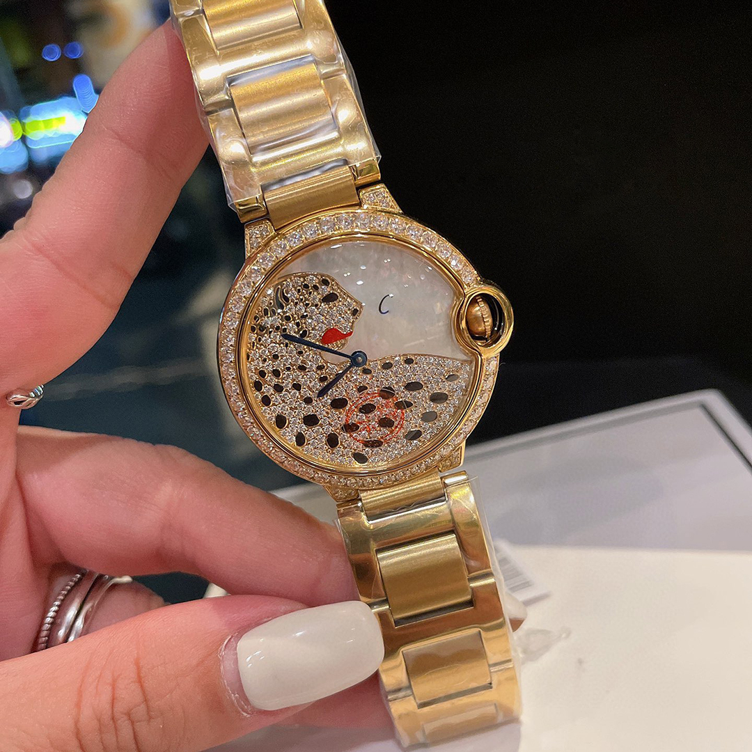 Montre Designer Watch Luxury Watchs Femmes Watch Diamonds Animaux Designer Original Buckle High Quality Materials Steel De nombreuses styles mont