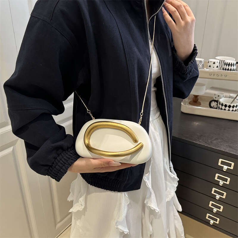Cross-border Niche Handheld Evening Mini Small Square European and American Retro Metal Handle Chain Shoulder Crossbody Bag