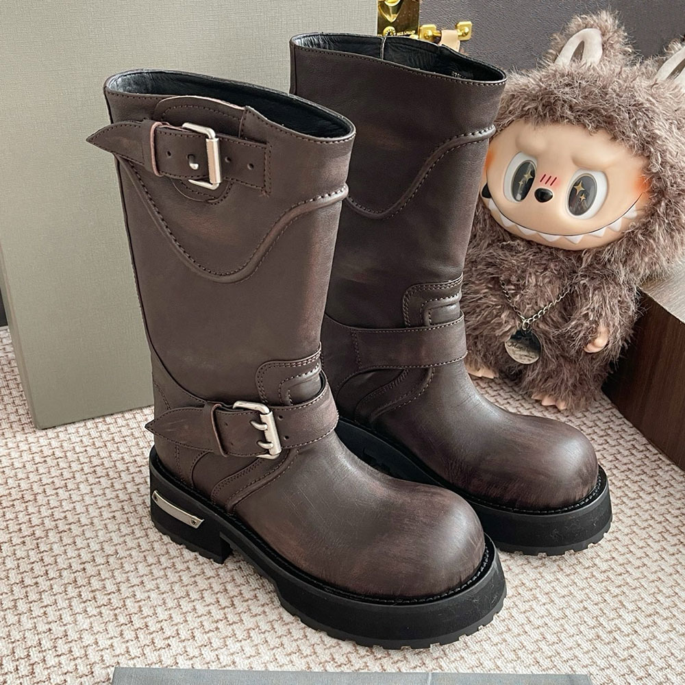 Womens Venom Boot in Black mens designer boots luxury calfskin leather boot 833585 Retro street punk style comfort venom motorcycle boots Couple sty