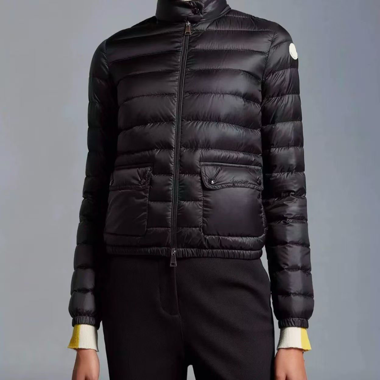 Womens down jacket winter clothing designer womens top womens jacket fluffy long sleeved bomb jacket windbreaker short jacket size S-XL