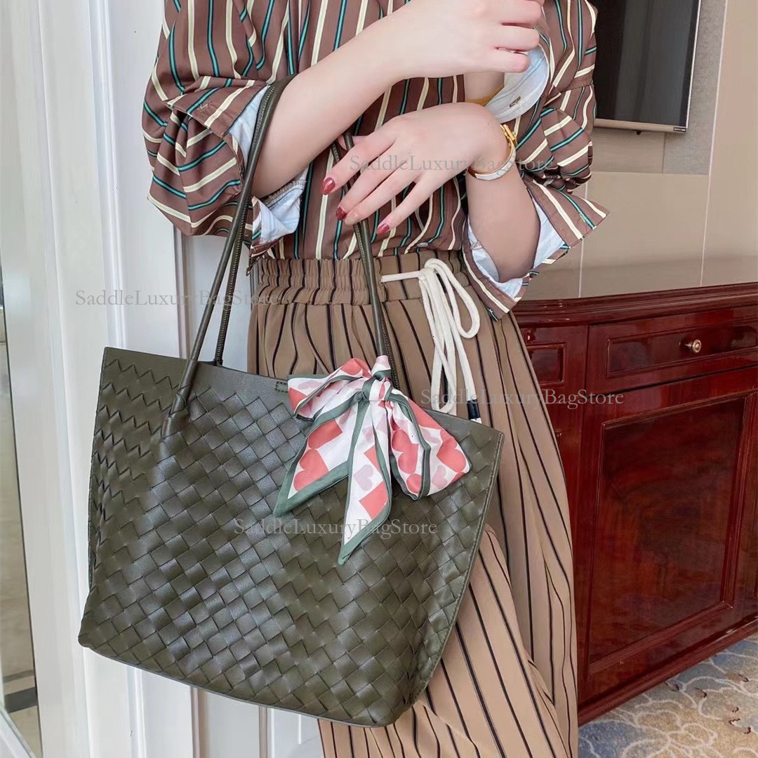 Free Shipping Designer Luxury Leather Women's Handbag Large Capacity Soft Cowhide Hand Woven Bag Fashion Single Shoulder Armpit Bag Casual Shop