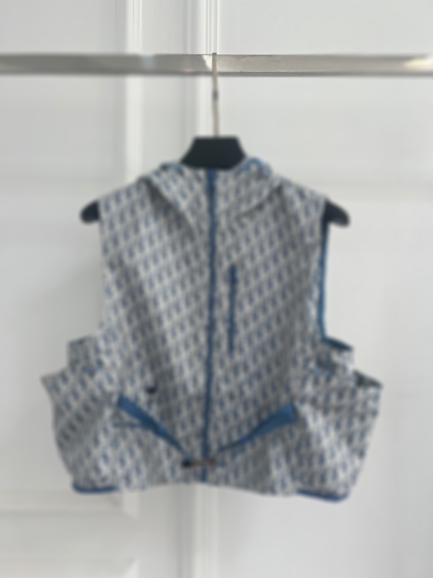 womens hooded vest skirt and pants set, fashionable 2025 summer new product, high-end fashionvest short skirt