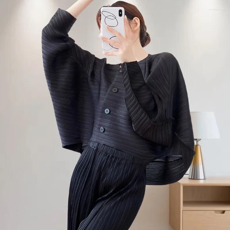 Women's Jackets 2025 Miyake Coat Loose Solid Color Pleated Long Sleeve Tops Simple Single Breasted Cardigan Jacket Wrinkle-Free