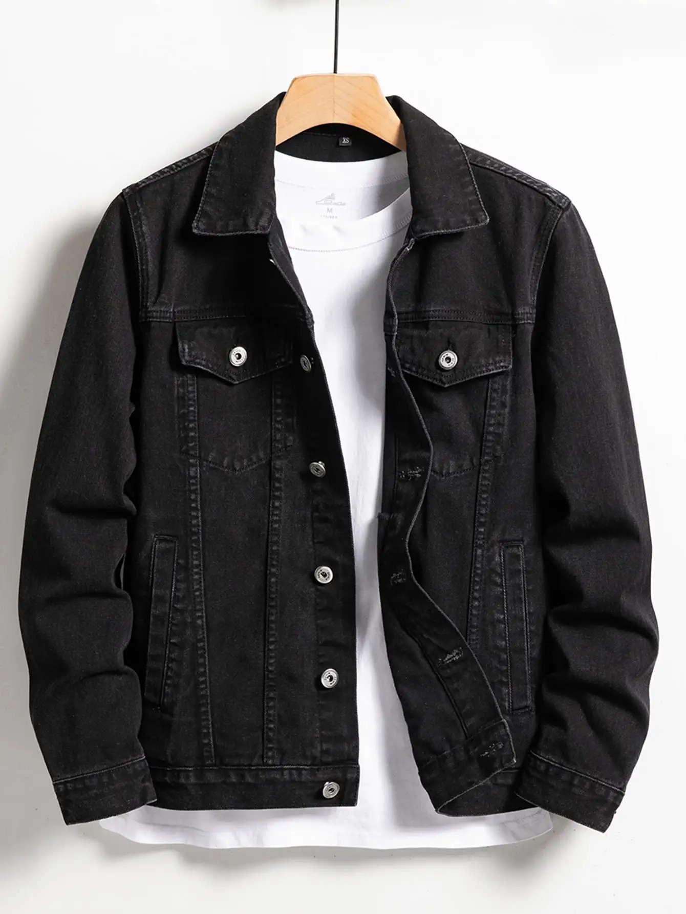 Mens denim jacket for spring and autumn. Black-collar denim coat. Suitable for daily casual wear. Stylish simple and trendy. 250728