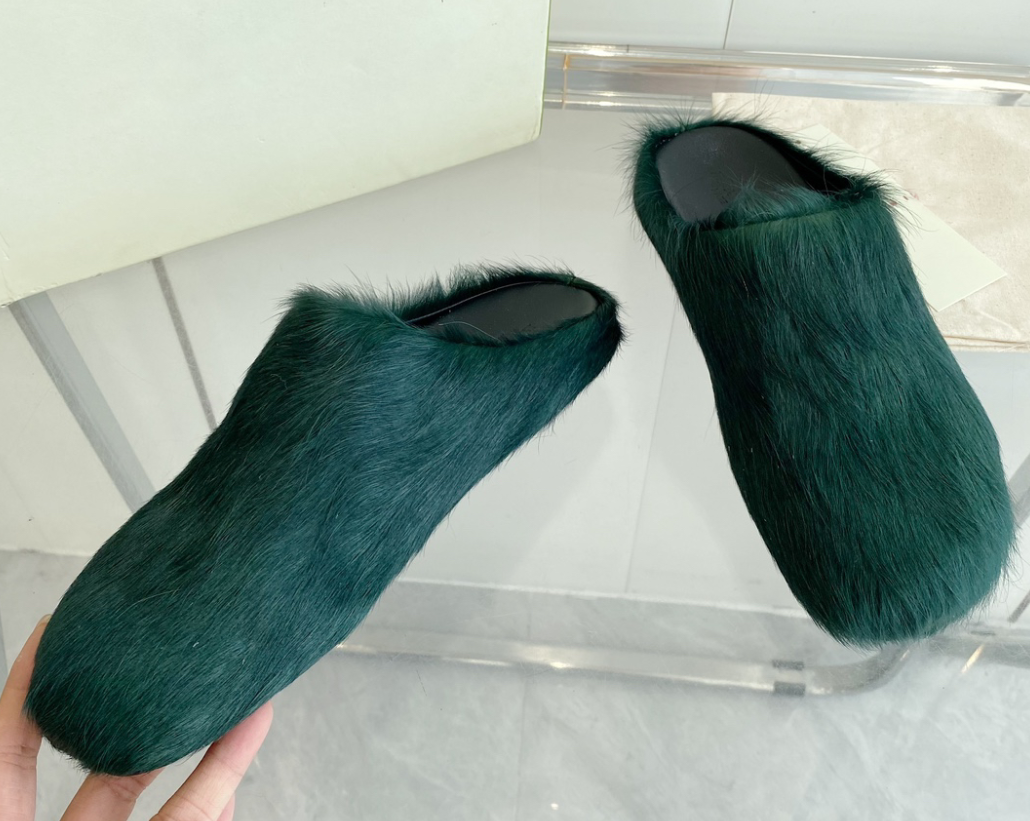 2025SS Autumn New Designer Womens Loafer Fur Flat Fussbet Sabot calf-hair Slippers Rubber Soles Mens Casual Loafers