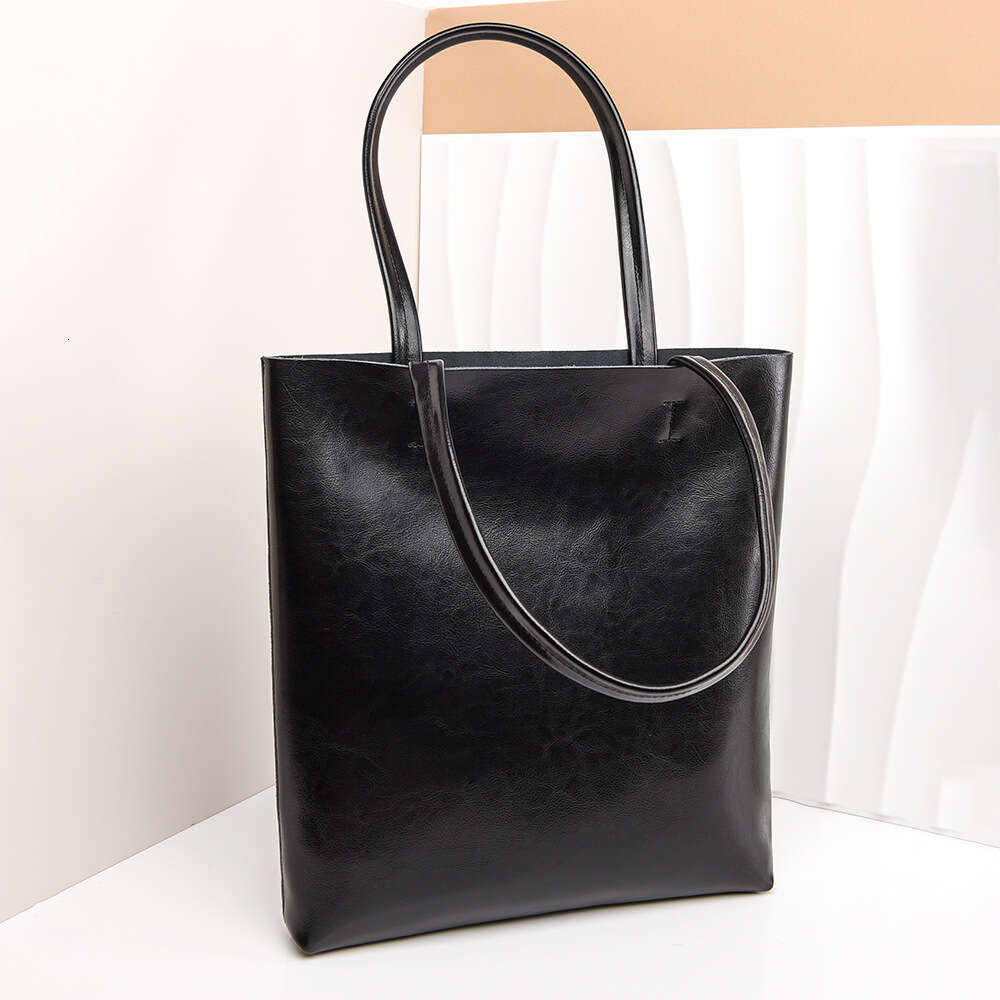 Tote New Oil Wax Genuine Leather Women's Large Capacity Commuting Casual Cowhide Shoulder Bag Handbag designer bag