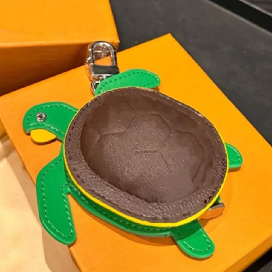 Designer Leather Keychain Womens Bag Charm Turtle Frog Keychains Pouch Fashion Bag Pendant Designers Crab Bag Charms Accessories Luxury Mens Car Key