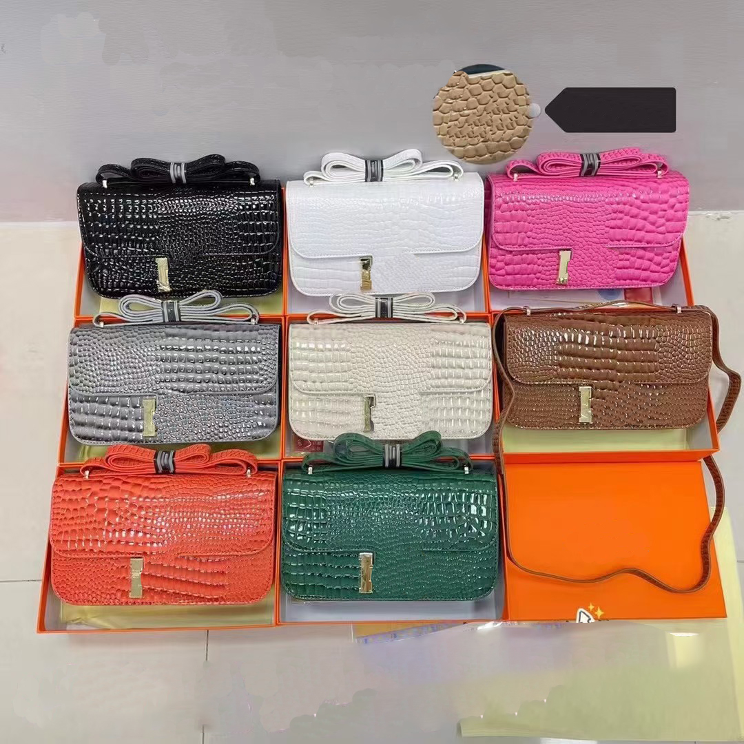 Designer bag designer makeup bag Cosmetic Bags top Luxury Fashion Womens Shoulder Leather Handbag Bag Evening Bag crossbody bag French personality t