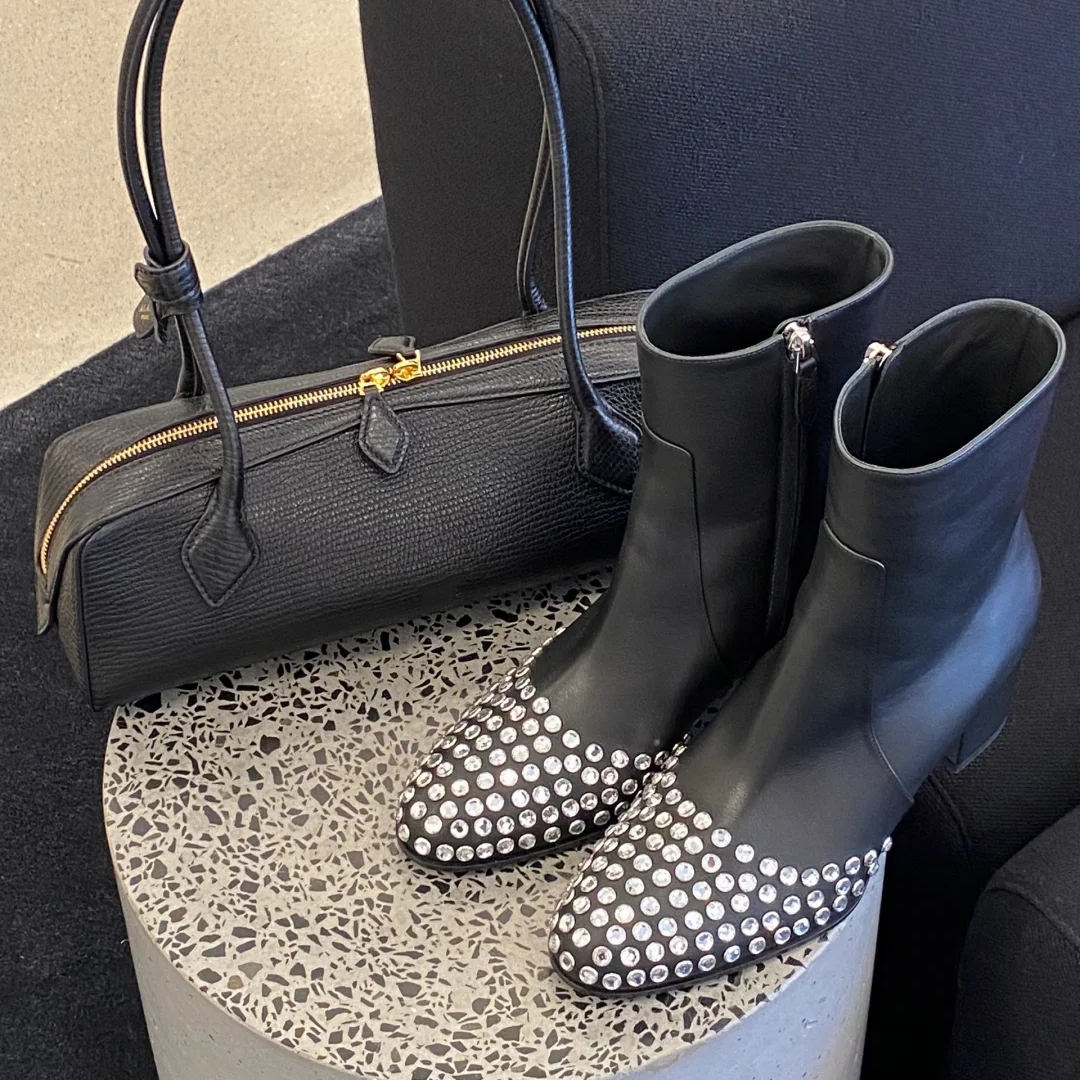Womens Designer shoe Platform Ankle Boots Martin Mini boots Luxury Suede Leather booties Classic femme Chunky snow winter Wedge Sport Casual black R