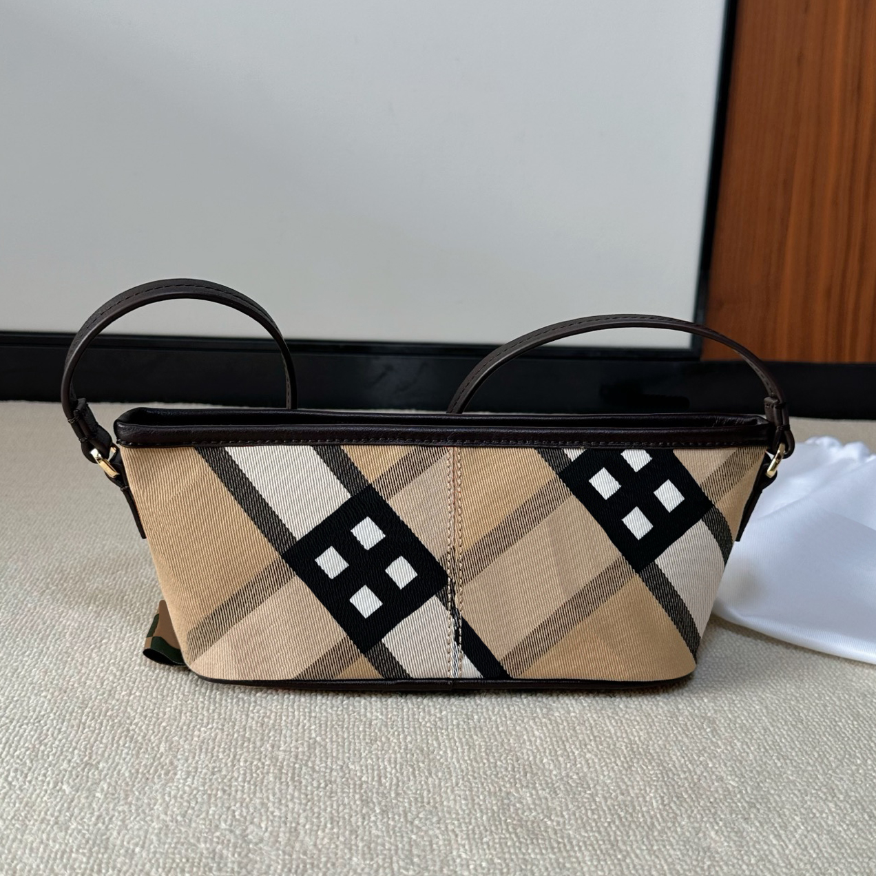 Sac de concepteur de sac de luxe 10A Purse 2025 Sac à bandoulière Nouveau sac à corps crossbody Luxurys sacs à main de mode Classic Stripes à mai
