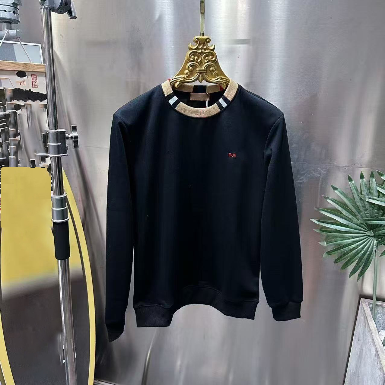 Nouvelle tendance d'automne haut de gamme, personnalité de niche, mode, articles populaires, pulls brodés pour hommes, beau, luxe léger, multifon