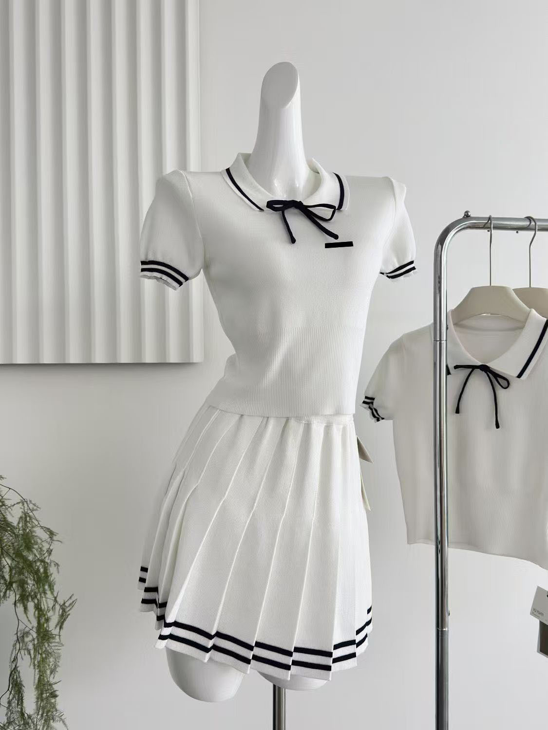 Womens Two Piece Dress Designer Tracksuits Woman Sets Knits Short Skirts Two Pieces Outfit Shorts Suit Dress Shirts Top Suits S-XL-image-989735505