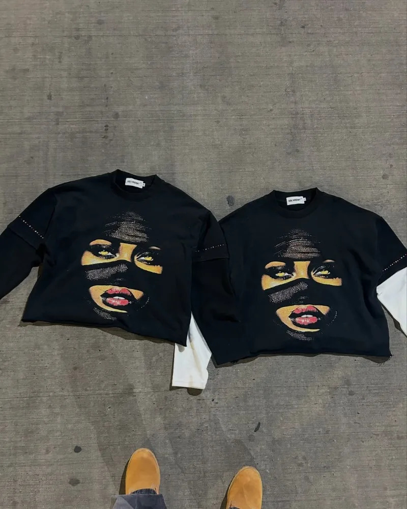 Harajuku Hip Hop Rock Splicing Long Sleeve Mens Y2k Anime Printing Fashionable Loose Casual Round Neck Tshirt for Women 250322Z