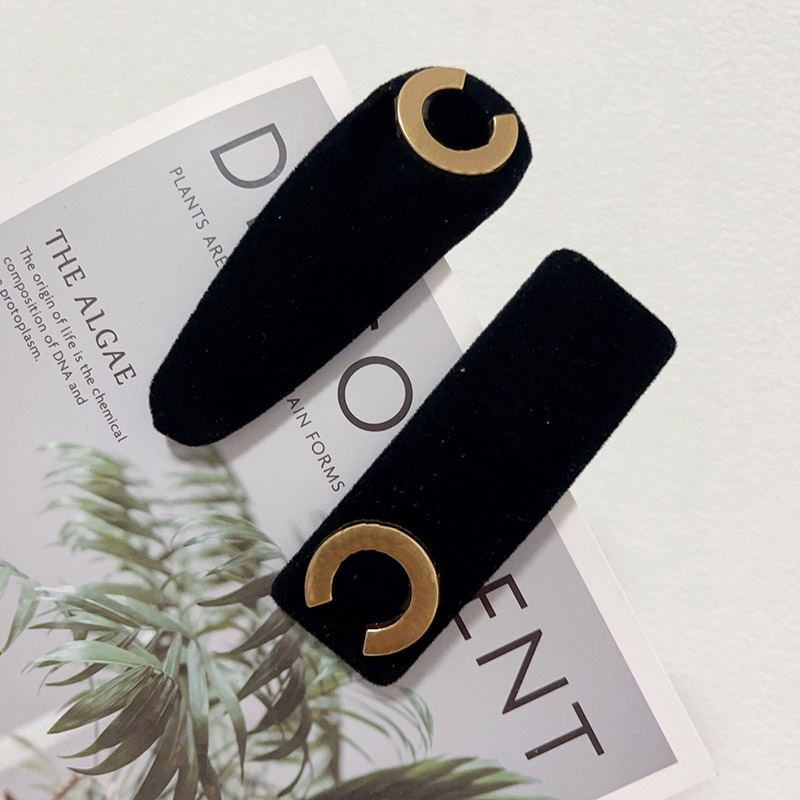 Luxury Barrettes Womens Korean medium velvet simple black Hairpin BB Clip Leisure Hairclips Fashion square Hairpin versatile Hair Clips