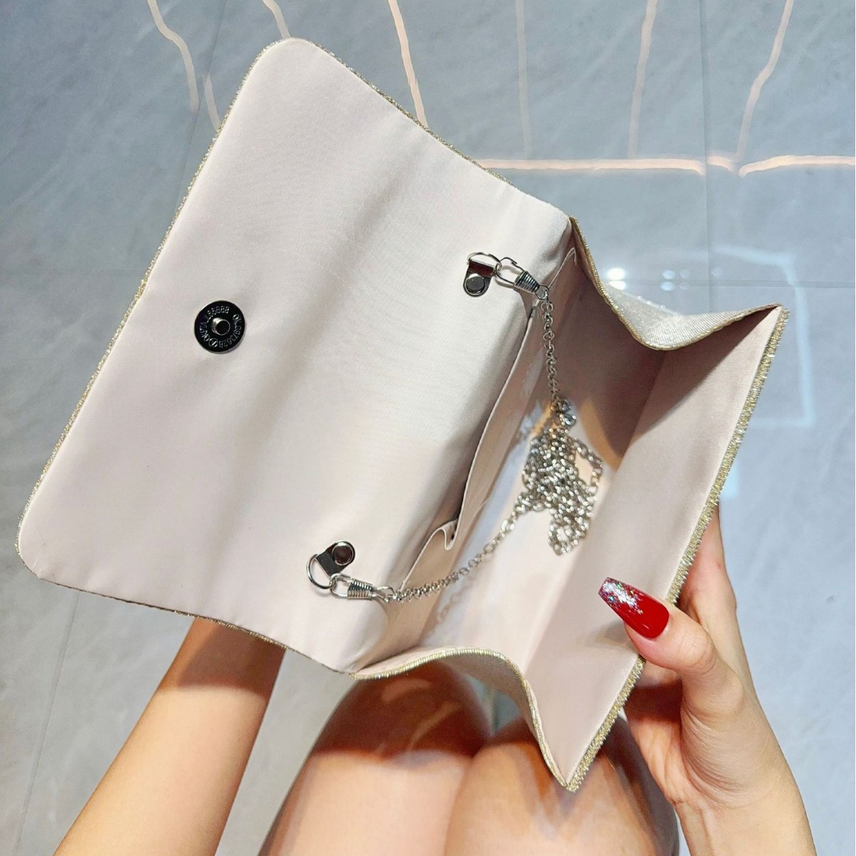 D10 Robe de banquet sophistiquée avec nœud détail – Sac à main polyvalent pour demoiselle d'honneur