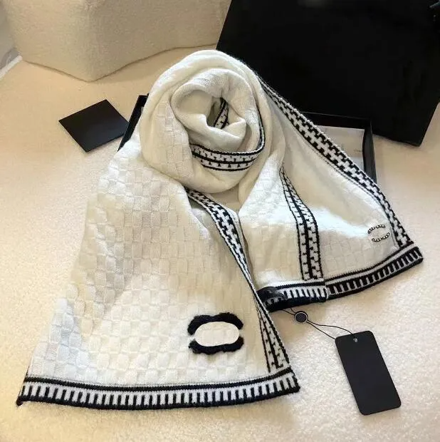 Box Designer Long Womens With Thickened Wool Warmth Winter Neck sided purpose Dual Classic Cashmere designer Double for Scarf Size women scarf 8d1
