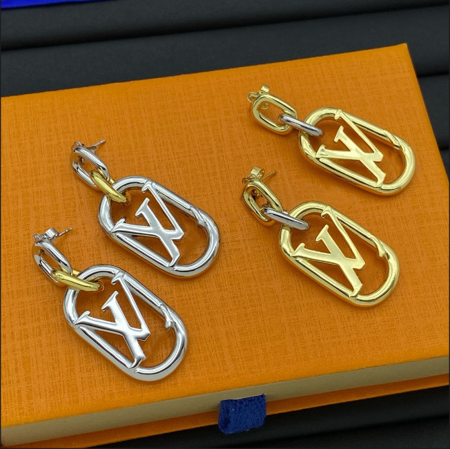 2025 Nouvelle marque de mode Color de boucle d'oreille Diamond Double lettre en laiton Personnalité Personnalité Moules d'oreilles Femme Bijoux d
