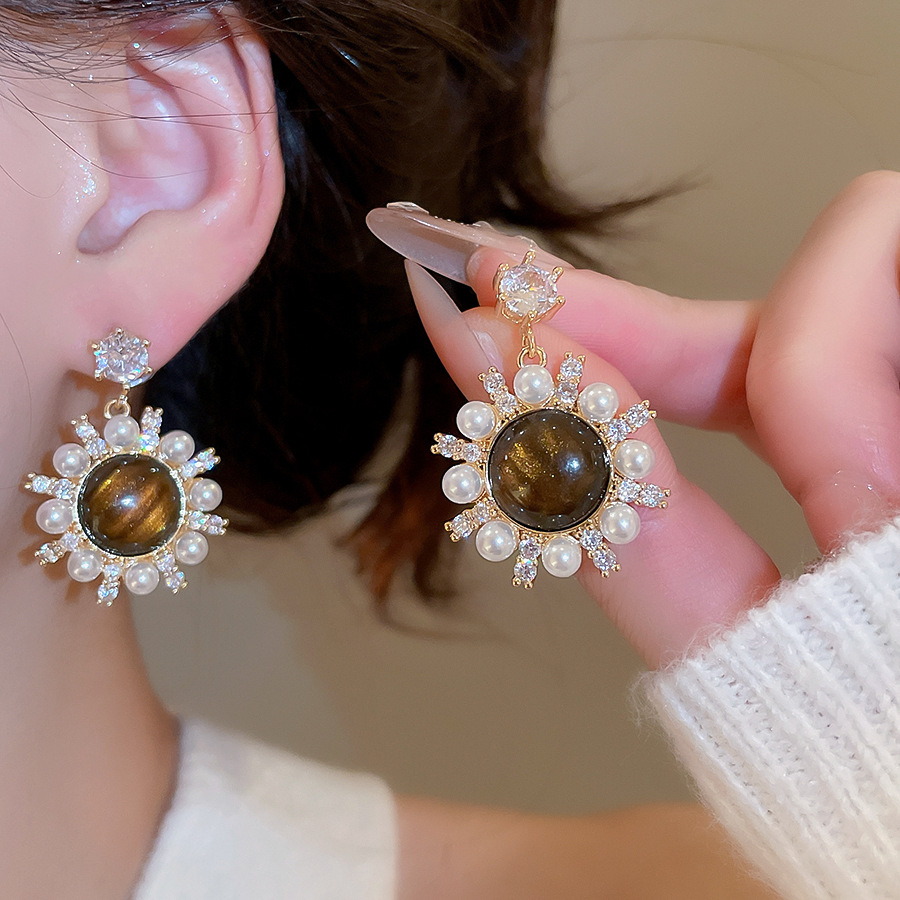 Silver Needle Tiger Eye Stone Pearl Zircon Vintage Melad for Women Simple Versatile Earrings with a Sense of Design Niche-image-1082871461