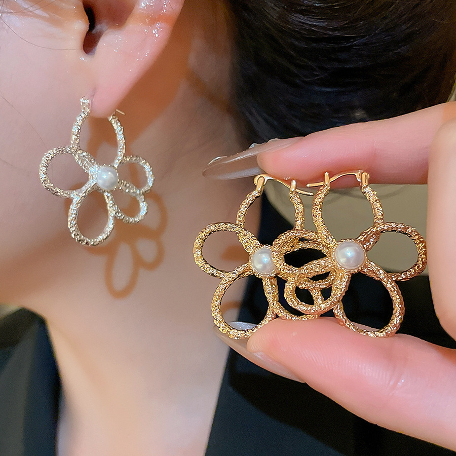 Delicate and Exquisite silver Flower Pearl for Women Simple Elegant High-end Feel S925 Silver Needle Lady Earrings Jewelry-image-1082870560