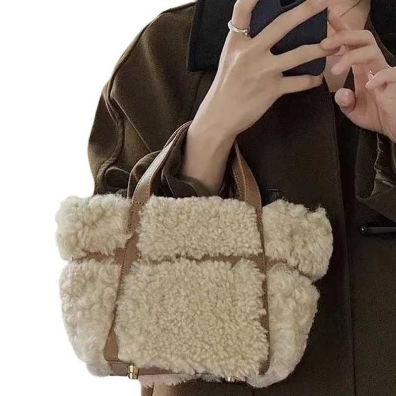 Tote female 2025 fall and winter new lambs wool wing bag French niche commuting single shoulder crossbody bags X251104