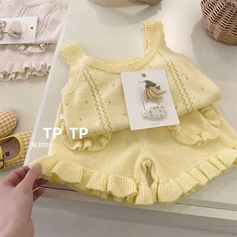 w634 Clothing Sets Baby Girls Summer Set 2024 New Solid Color Knitted Ruffled Sleeveless Top+Shorts 2-piece Childrens and Girls Set Childrens Clo-image-1083130020