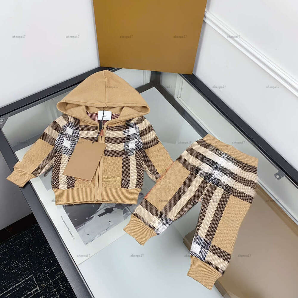 Brand newborn jumpsuits Checker pattern infant bodysuit designer baby clothes Knitted design toddler jacket and pants A378X11N090-b-image-1083045047